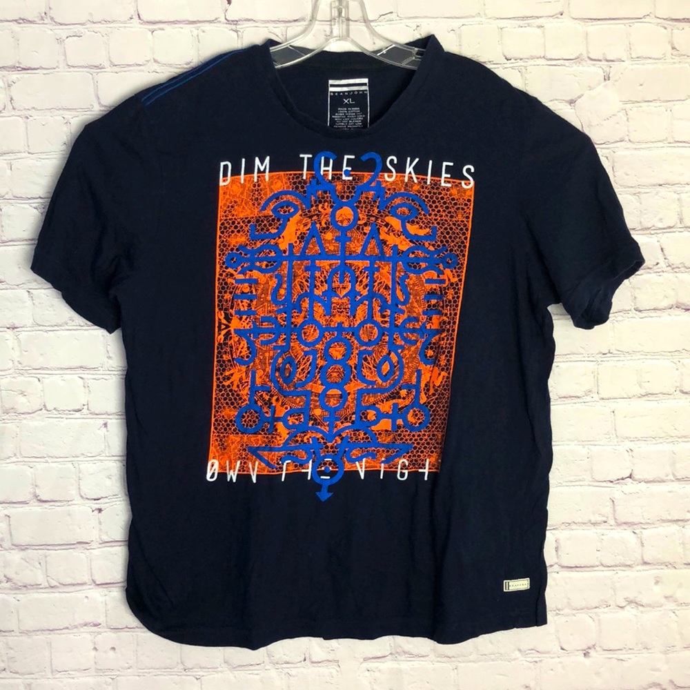 Sean John Men's Blue Graph Tee. Size XL